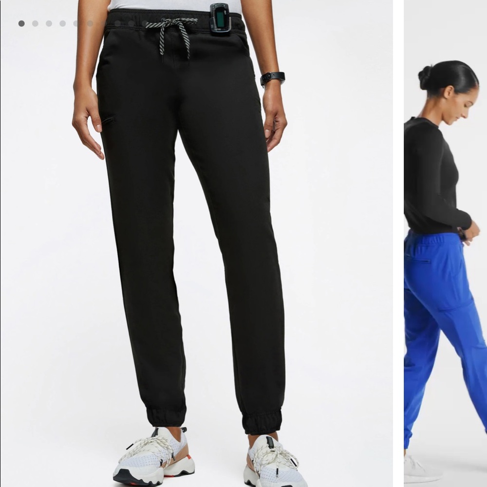 SOLD!! Jaanuu jogger black scrub bottoms Medium